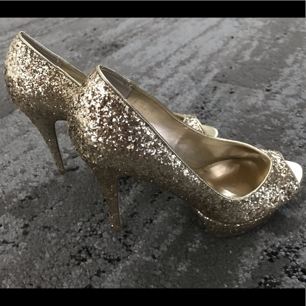 Guess gold sequin high heel